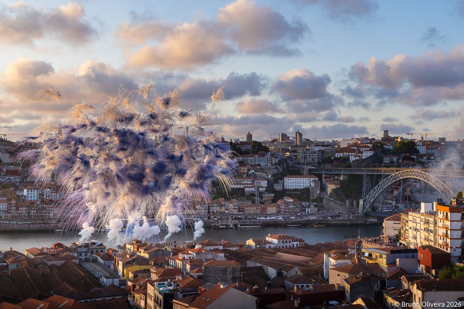 BABELL: Porto Turns Its Sky Into a Living Canvas for Cai Guo-Qiang’s “One Page”
